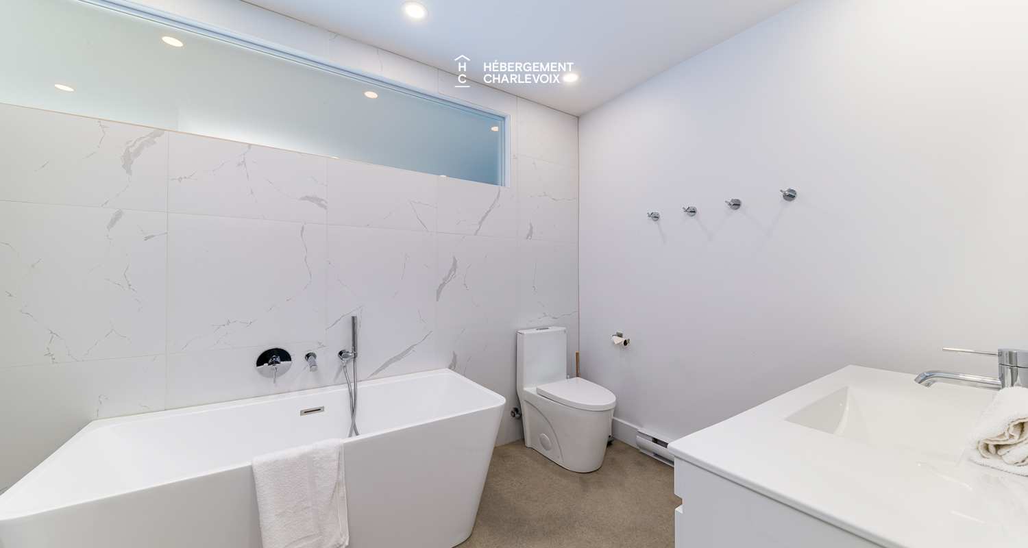 CHO-155 - Modernity and comfort in the heart of Charlevoix nature!
