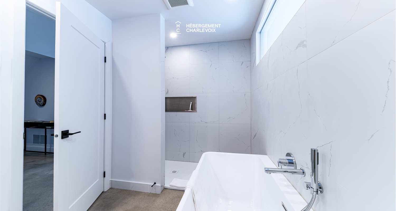 CHO-155 - Modernity and comfort in the heart of Charlevoix nature!