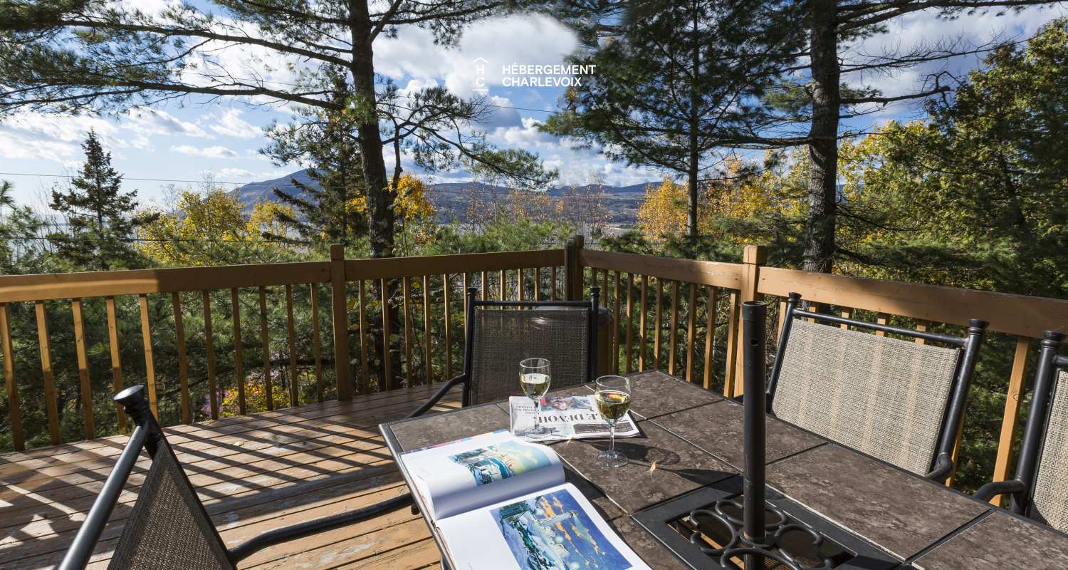 CHU-35 - A charming little waterfall to go with the spa