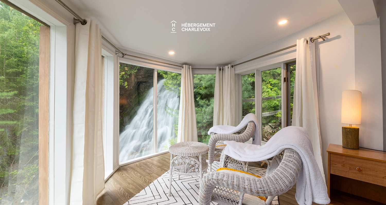 CHU-35 - A charming little waterfall to go with the spa