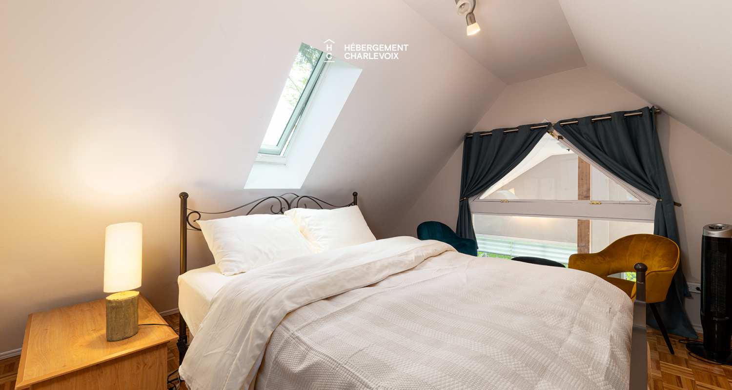 CHU-35 - A charming little waterfall to go with the spa