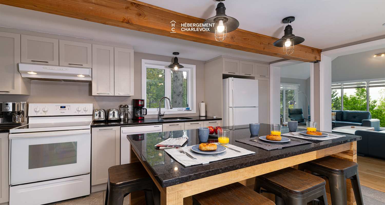 CHU-35 - A charming little waterfall to go with the spa