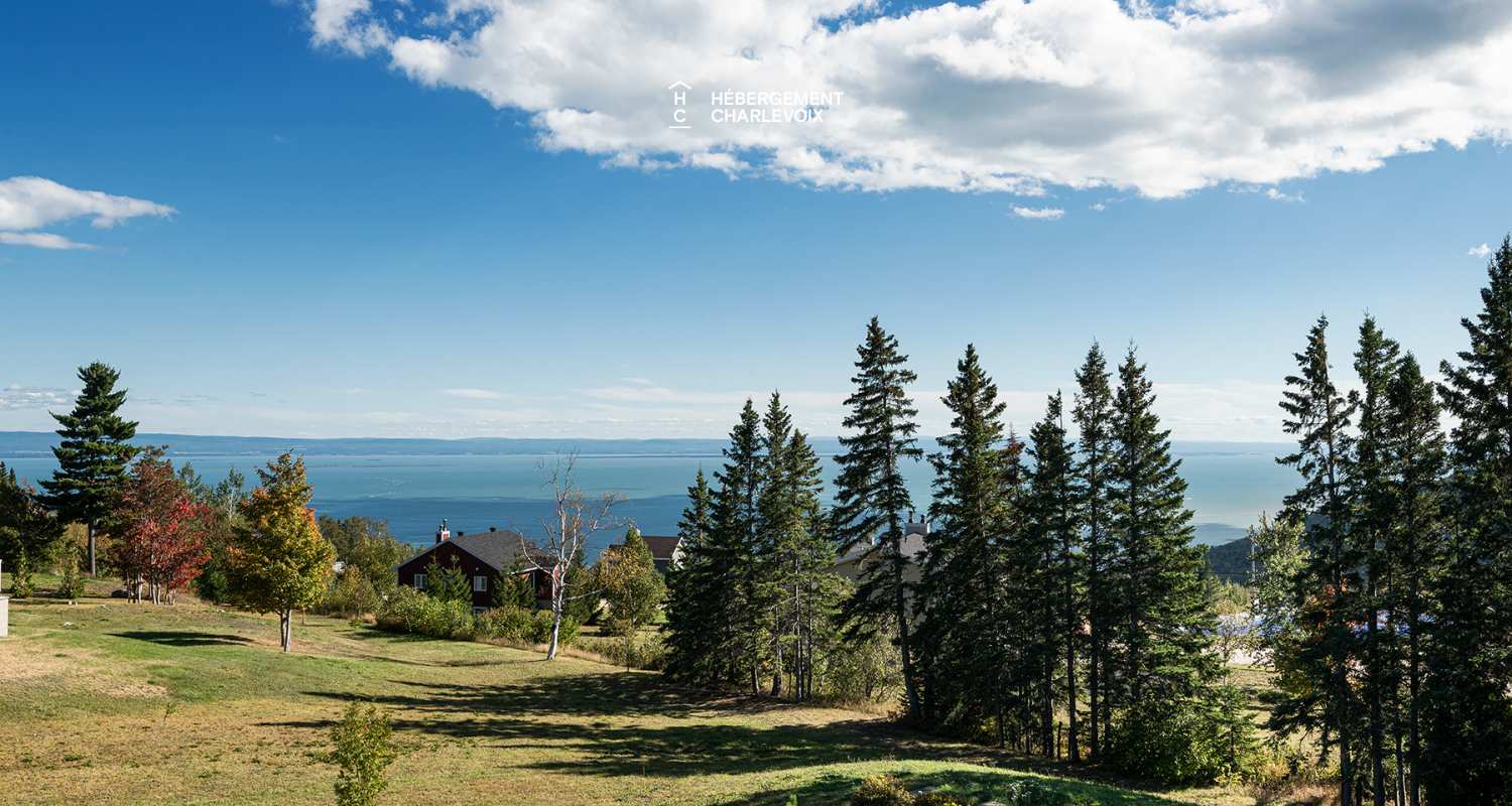 CIN-57-2 - Réservez pour 2 familles, tout en respectant les mesures sanitaires, puisque cette résidence est conçu de façon à se convertir en deux unités distinctes.