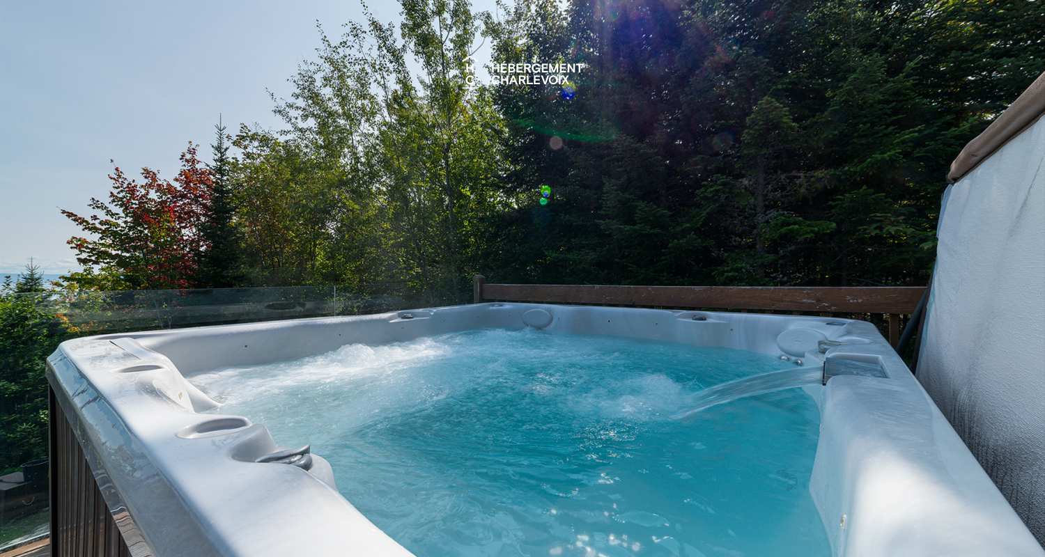 COE-9 - Spacieuse terrasse dotée d'un spa
