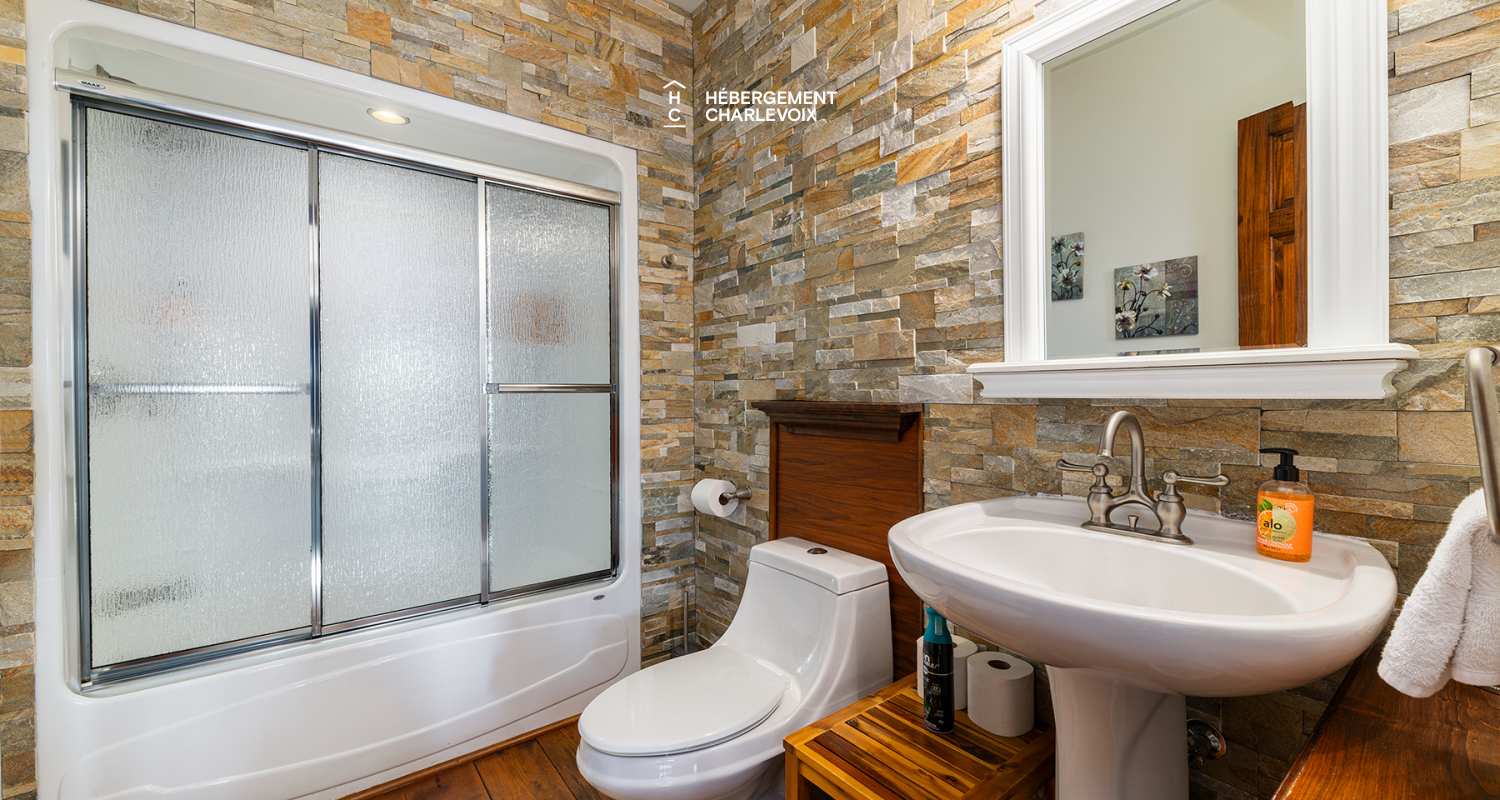 COE-9 - Spacieuse terrasse dotée d'un spa