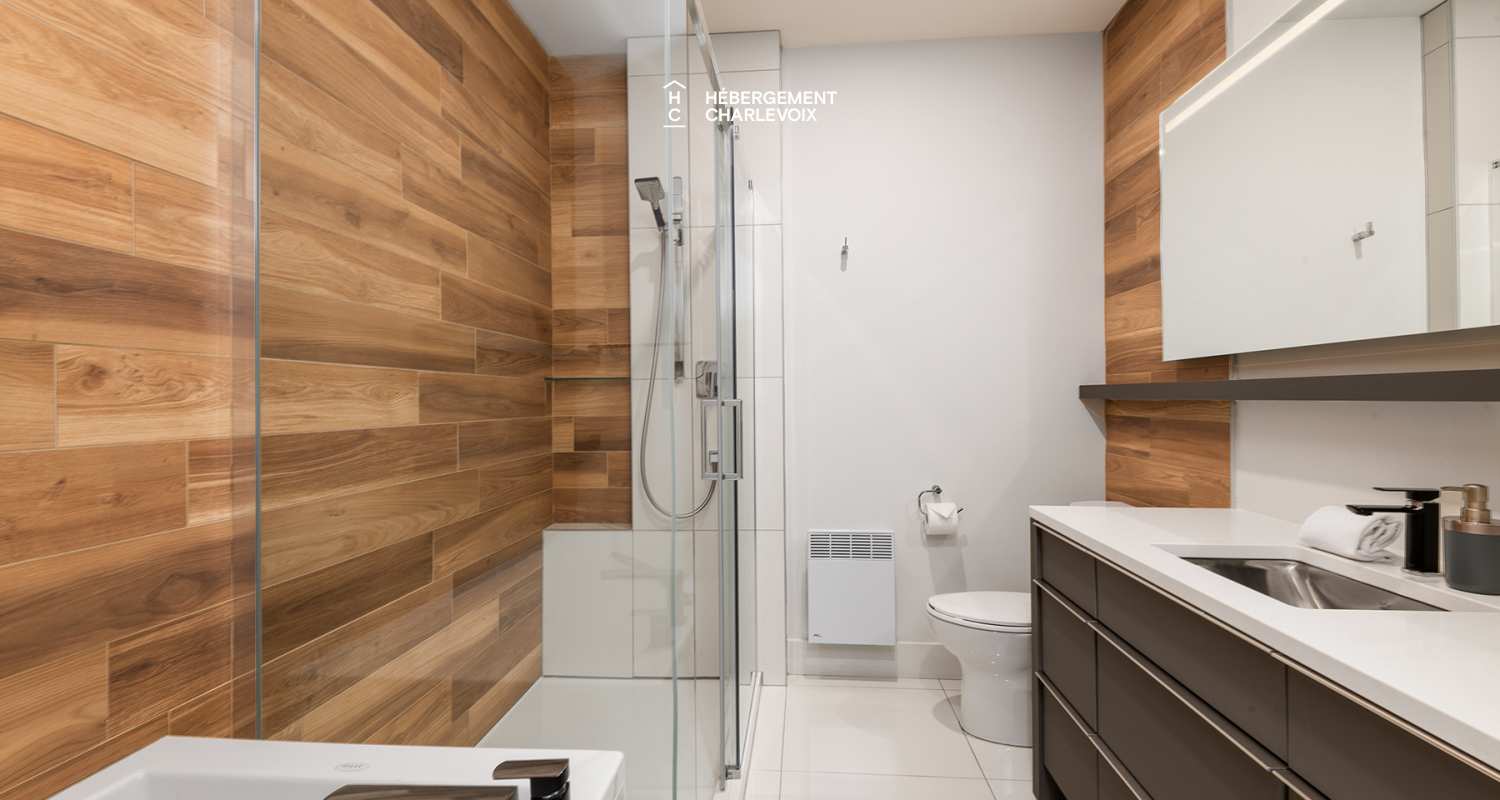 Cache 1 chambre, 1 lit Queen, 1 divan-lit, Rez-de-chaussée - At less than 200 meters