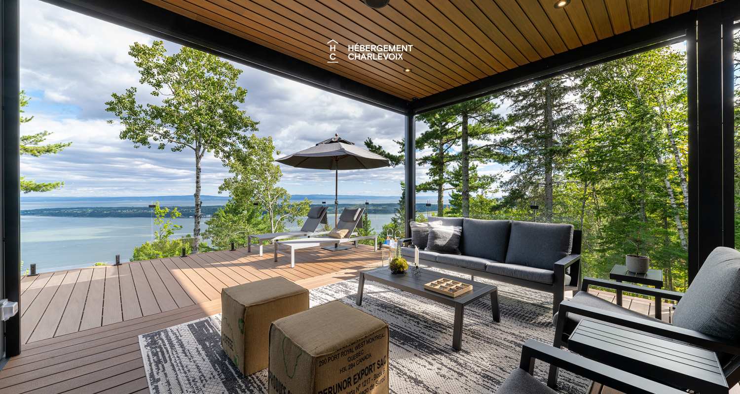 DAM-330 - Breathtaking view of the St. Lawrence River.