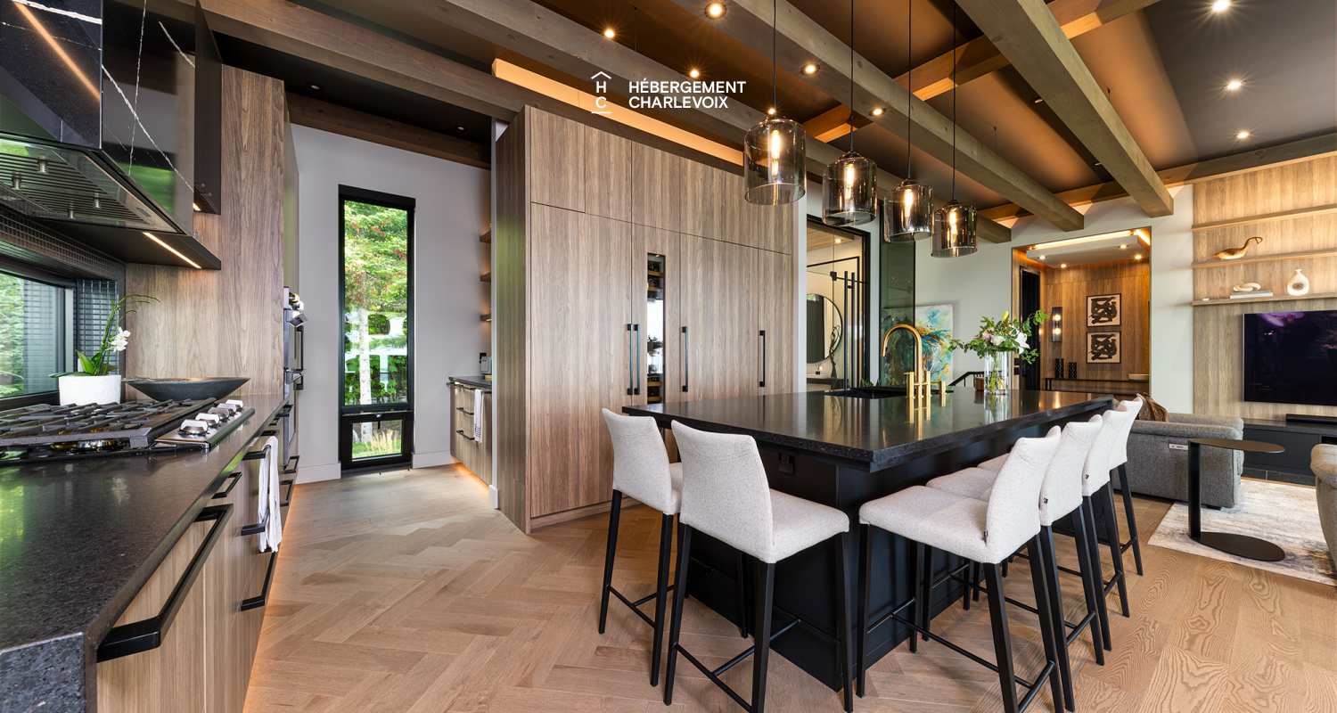 DAM-330 - Breathtaking view of the St. Lawrence River.