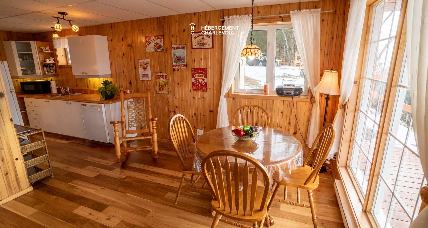 DOU-280 - Charmant chalet surplombant la plage de Baie-Saint-Paul