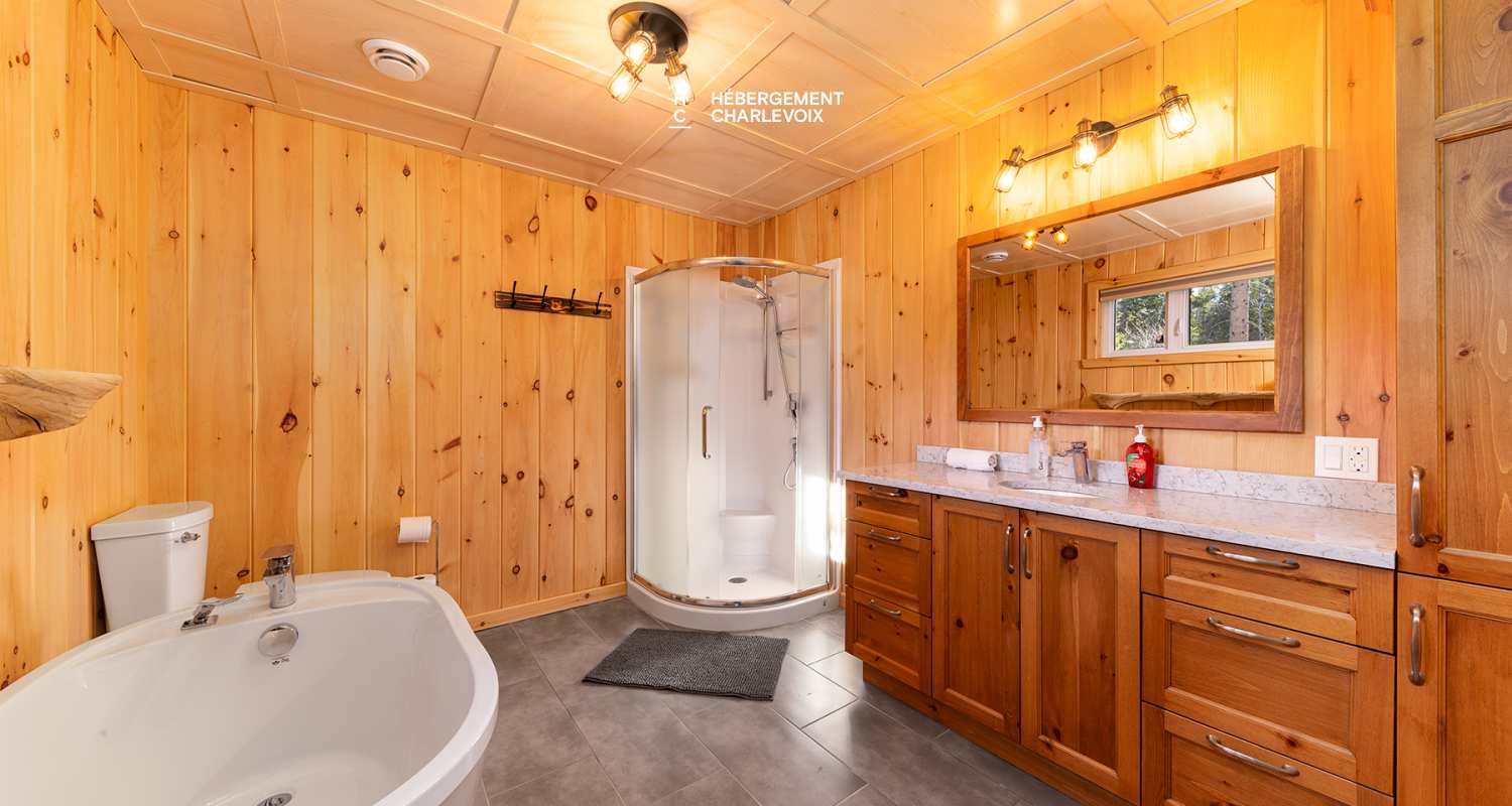 DUC-24 - Chalet en bois rond pour 18 personnes