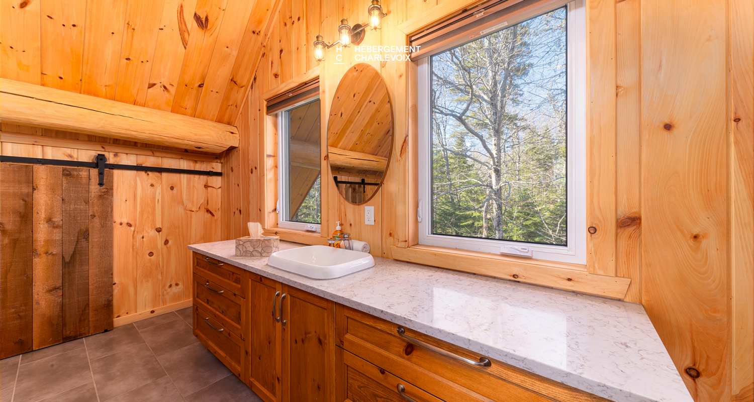 DUC-24 - Chalet en bois rond pour 18 personnes