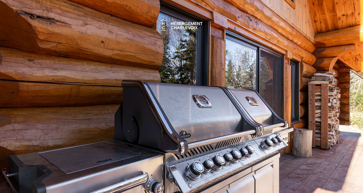 DUC-24 - Chalet en bois rond pour 18 personnes