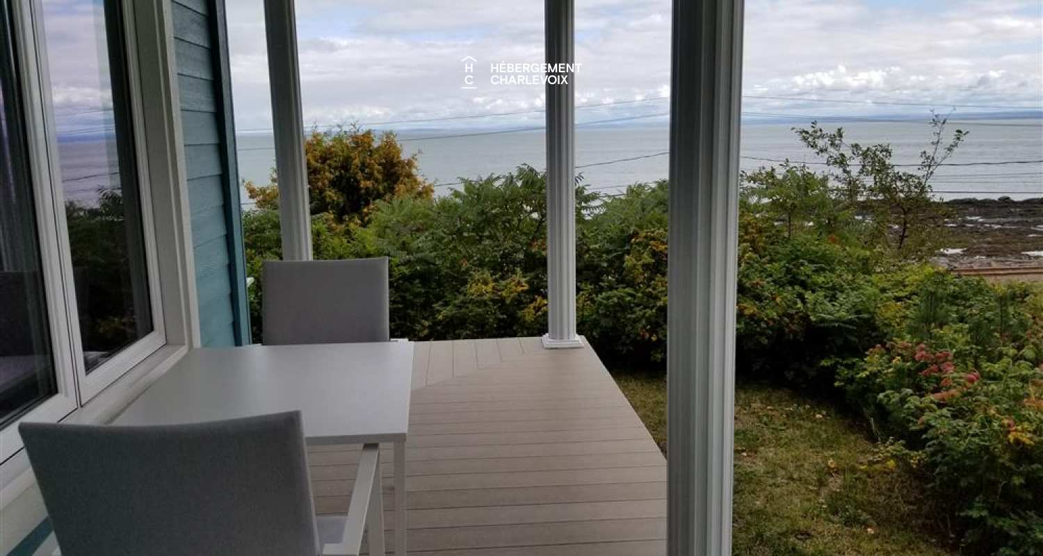 EAU- 318 - The view is magnificent on the St-Lawrence River!!