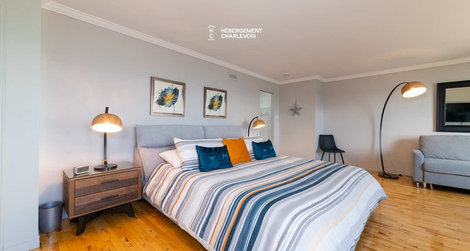 EAU- 318 - The view is magnificent on the St-Lawrence River!!