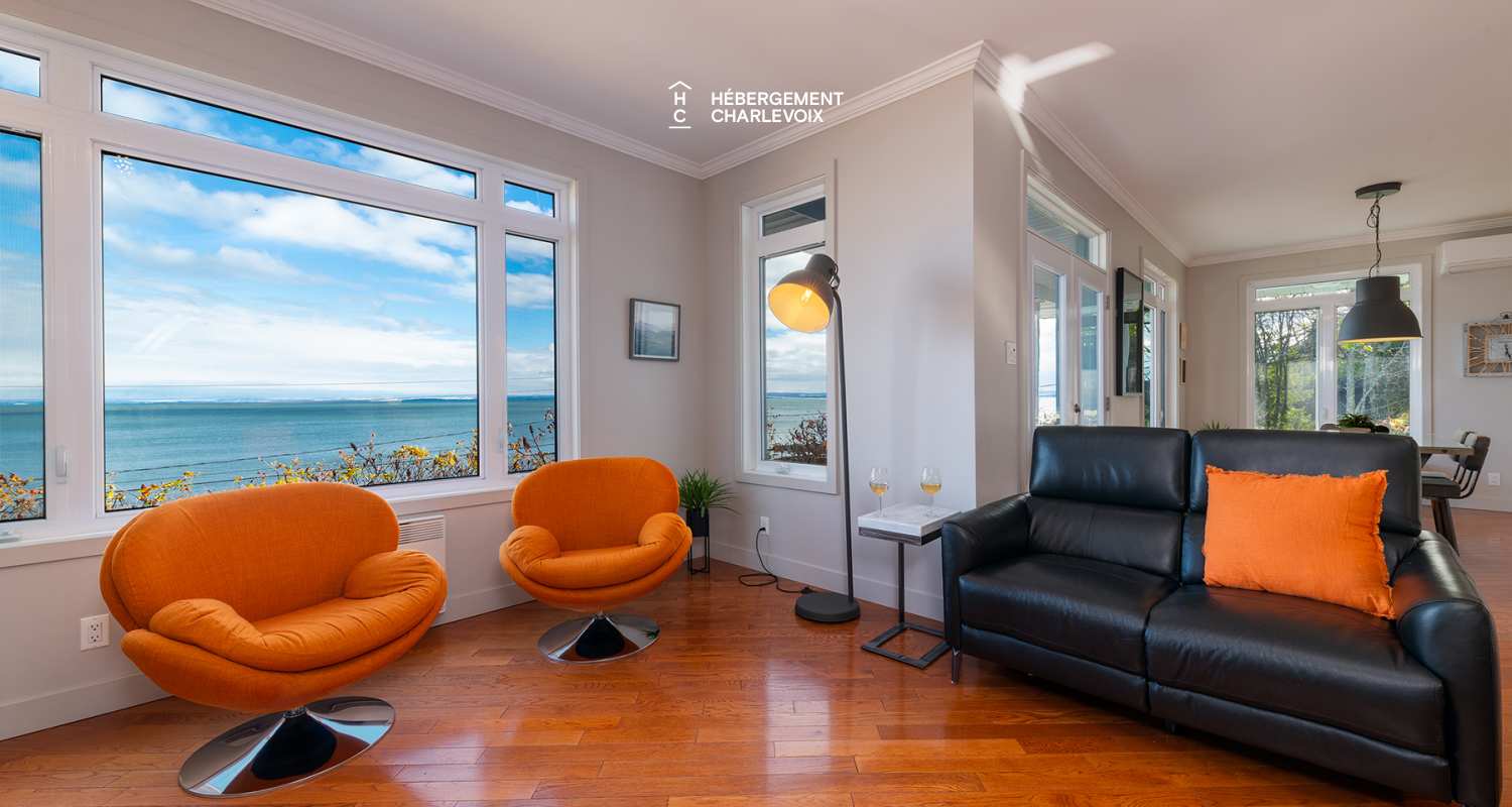 EAU- 318 - The view is magnificent on the St-Lawrence River!!