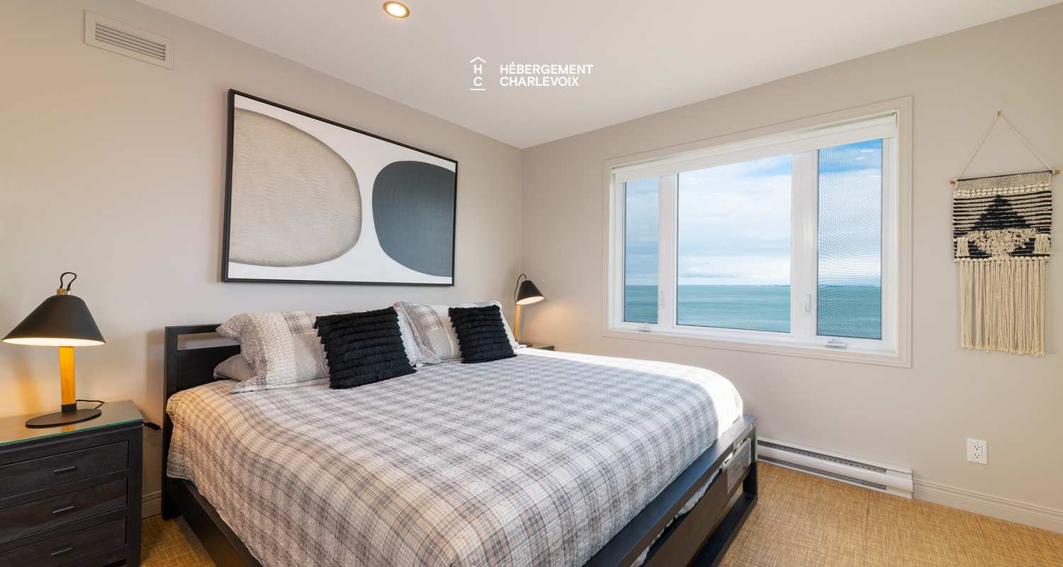 EAU- 318 - The view is magnificent on the St-Lawrence River!!