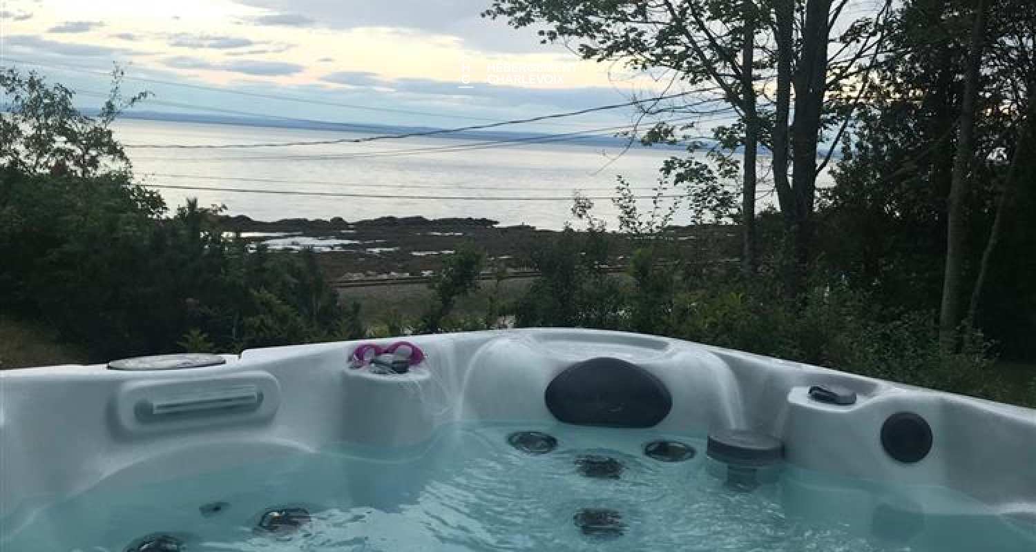 EAU- 318 - The view is magnificent on the St-Lawrence River!!