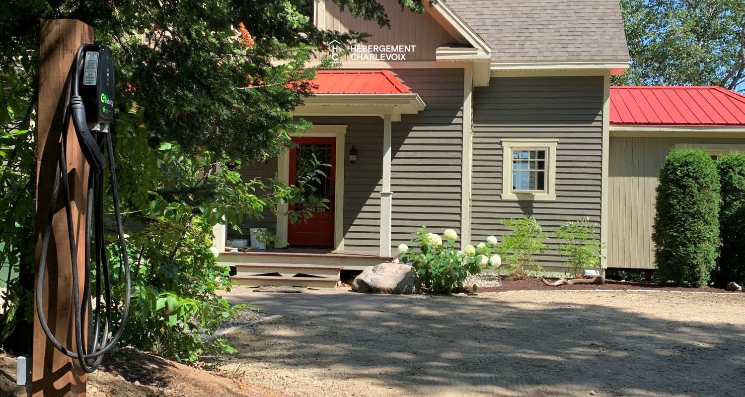 ECH-249 - De grandes fenêtres donnant sur la rive