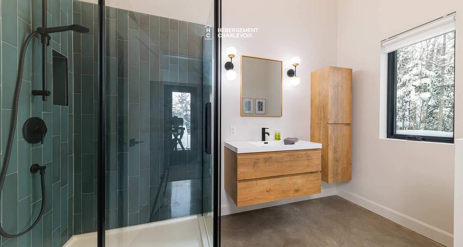 EVO-38 - Havre de paix qui cède toute sa place à la nature charlevoisienne !