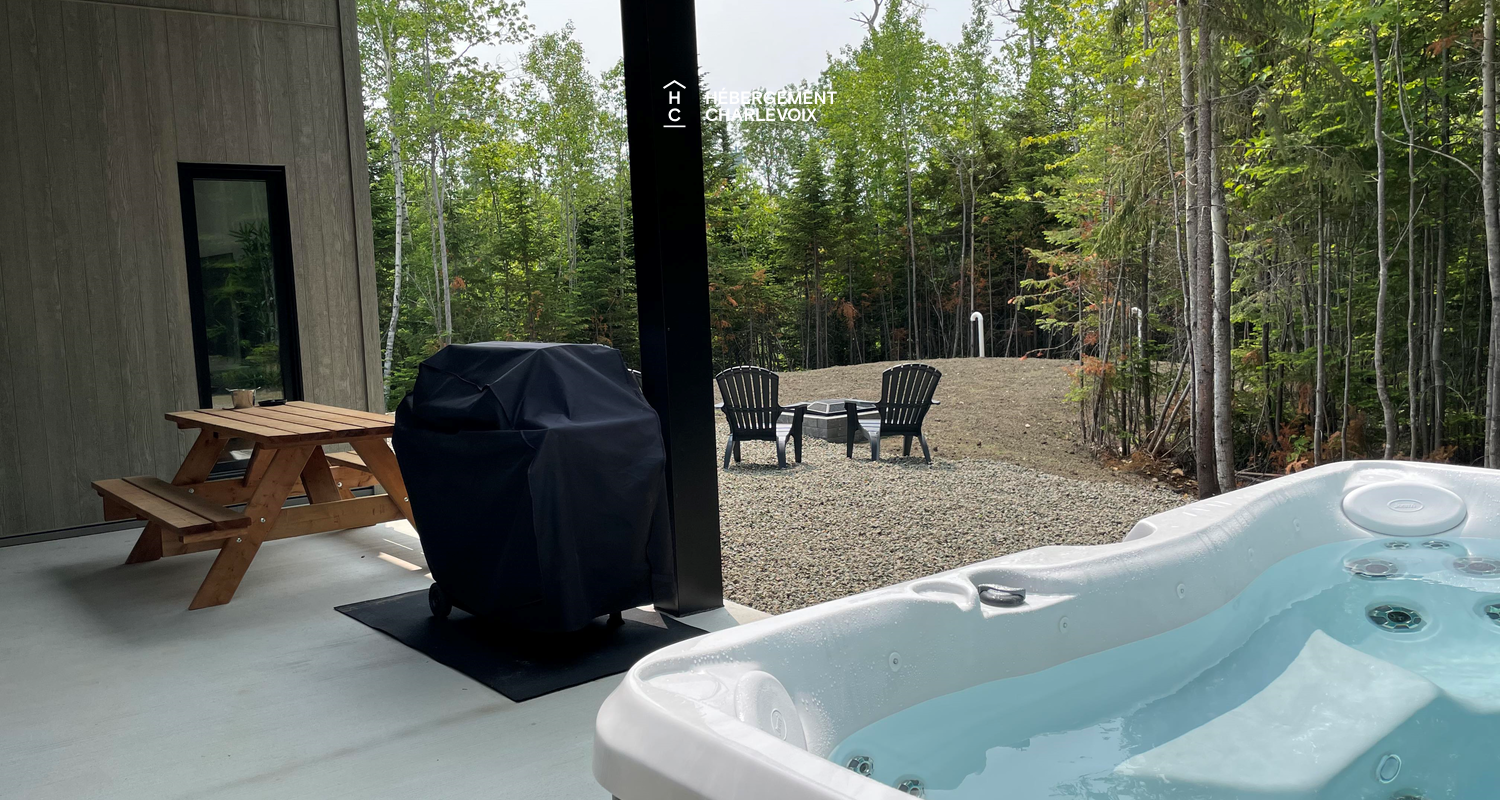 EVO-38 - Havre de paix qui cède toute sa place à la nature charlevoisienne !