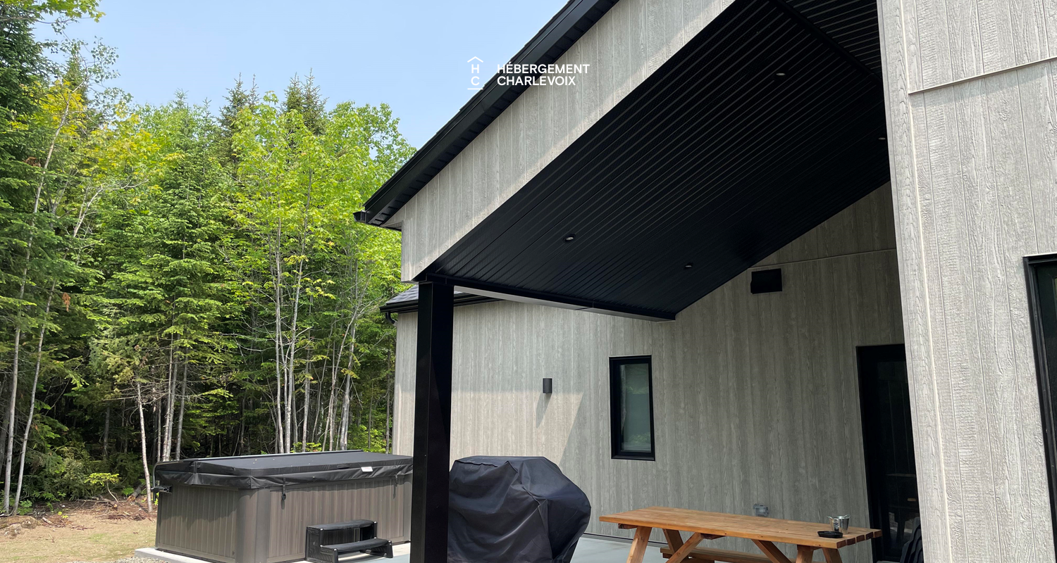 EVO-38 - Havre de paix qui cède toute sa place à la nature charlevoisienne !