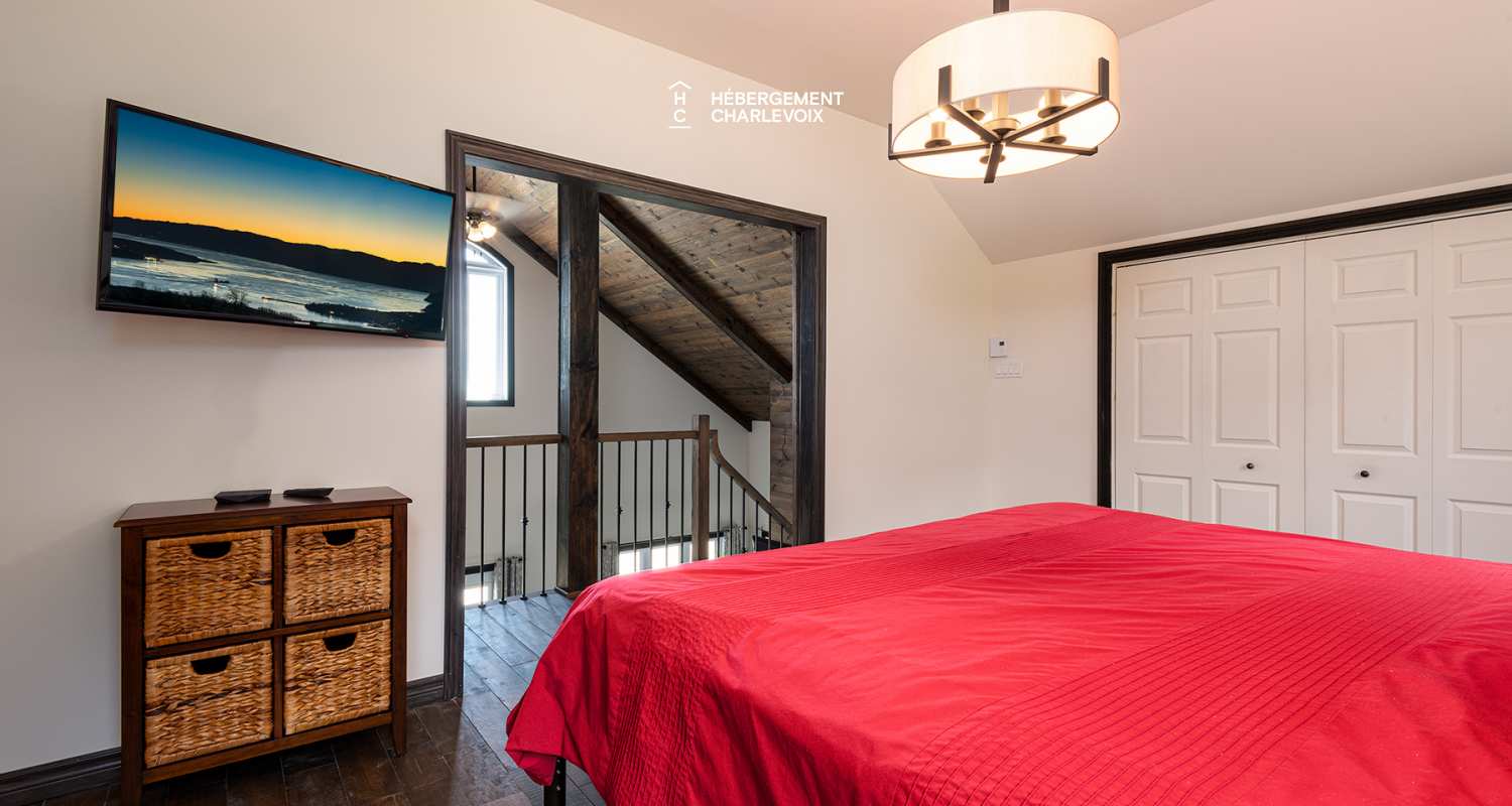 FEU-73 - Exceptional house with riverview