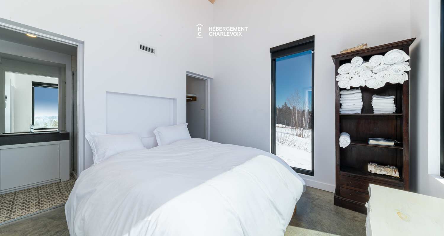 FLO-245 - Extraordinary brightness in Charlevoix.