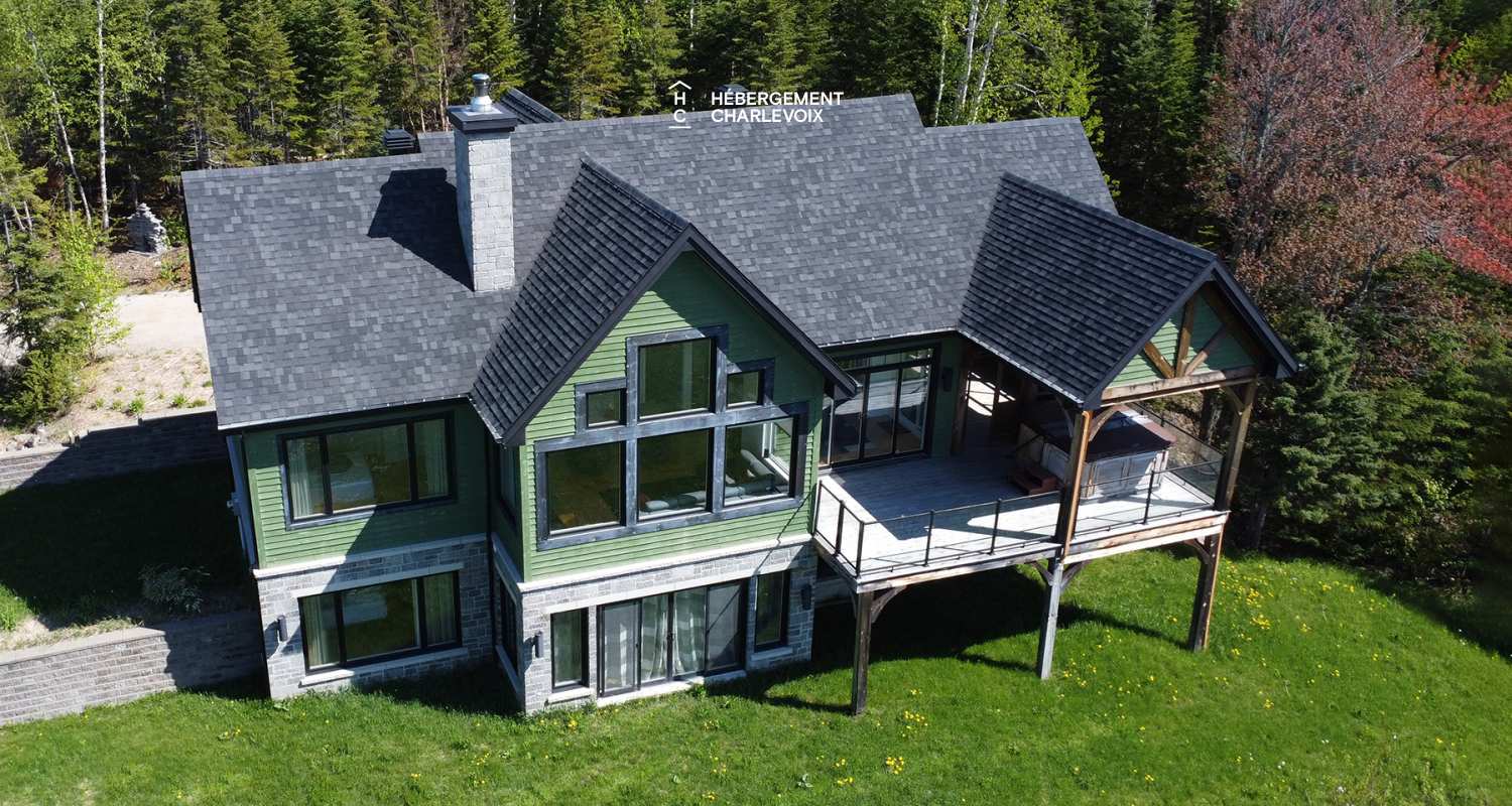 JAM-62 - Chalet confortable avec une vue imprenable sur le fleuve et les pentes