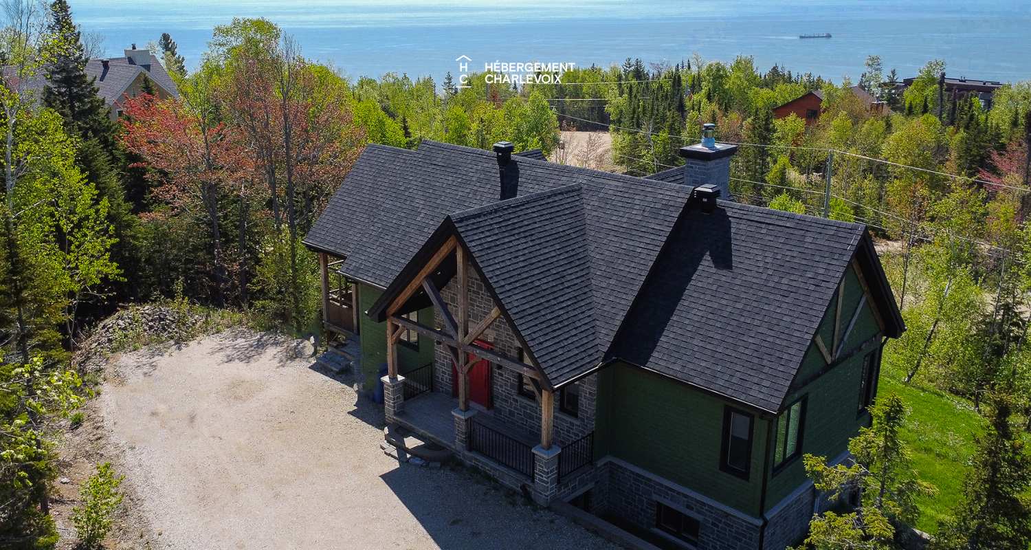 JAM-62 - Chalet confortable avec une vue imprenable sur le fleuve et les pentes