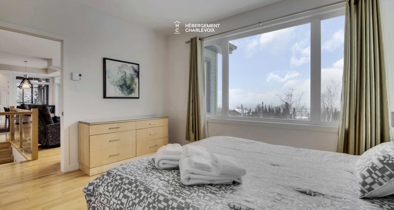 JAM-62 - Chalet confortable avec une vue imprenable sur le fleuve et les pentes