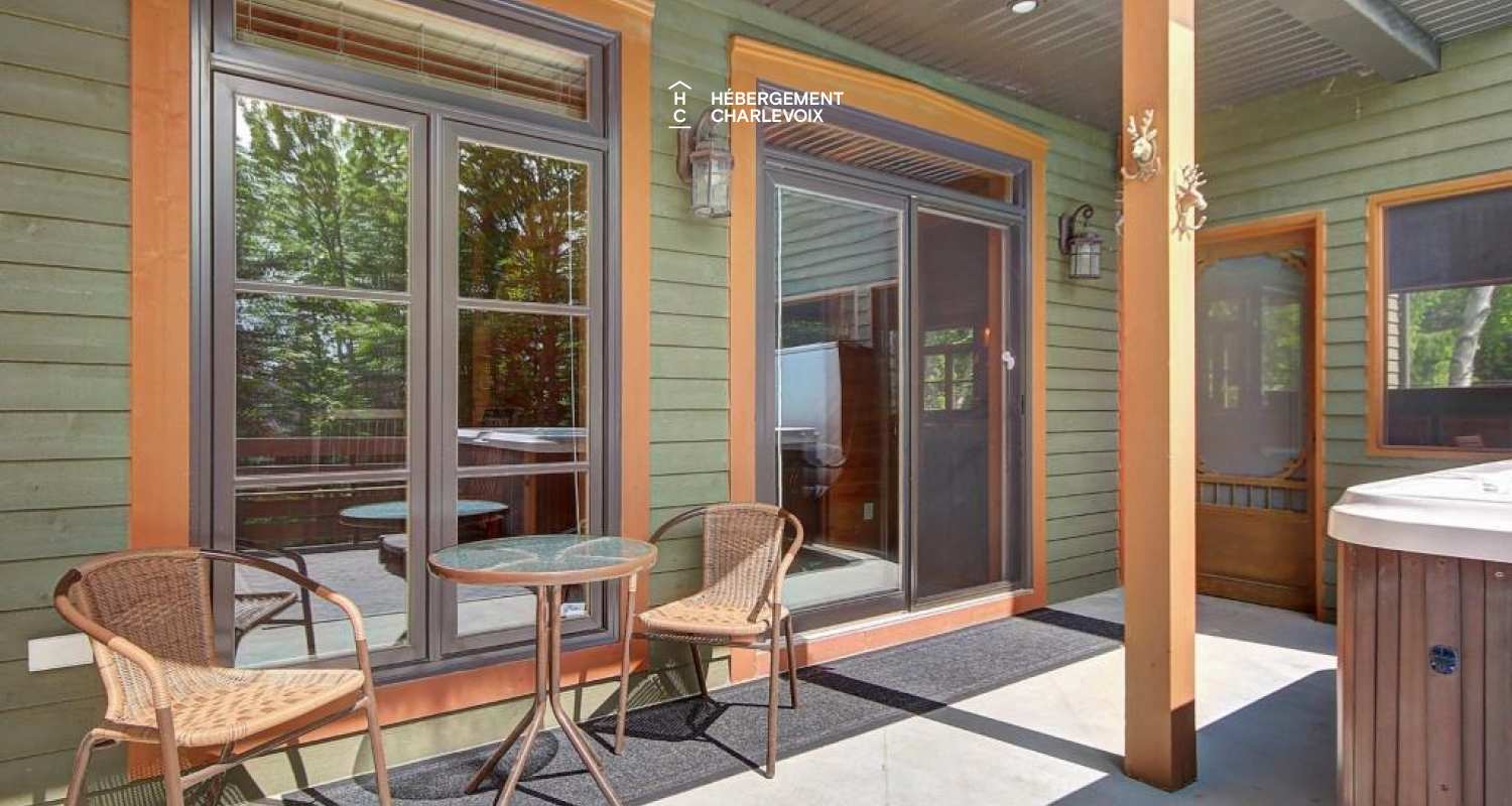 LOR-14 - Spacieuse terrasse dotée d'un SPA