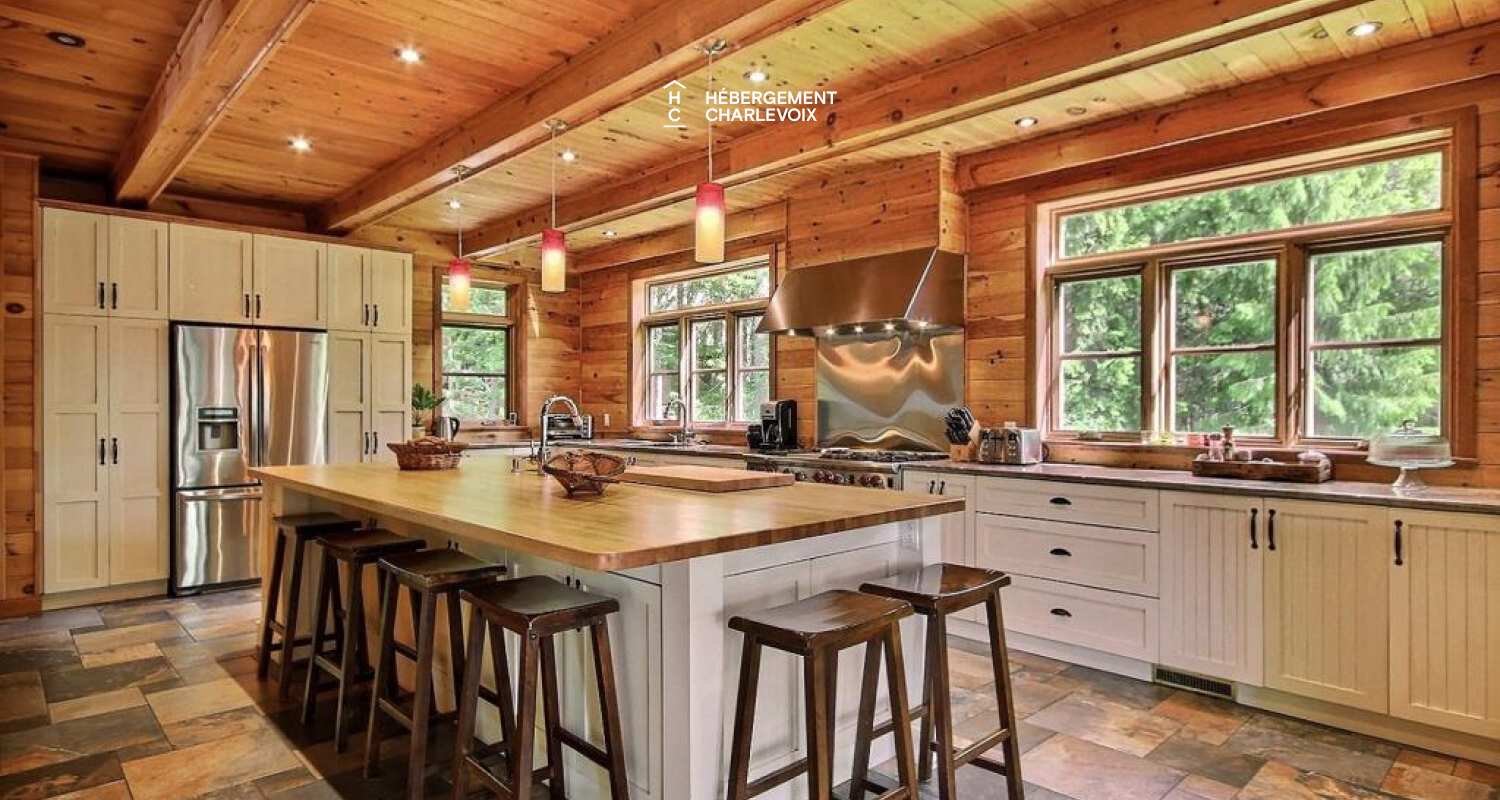 LOR-14 - Spacieuse terrasse dotée d'un SPA