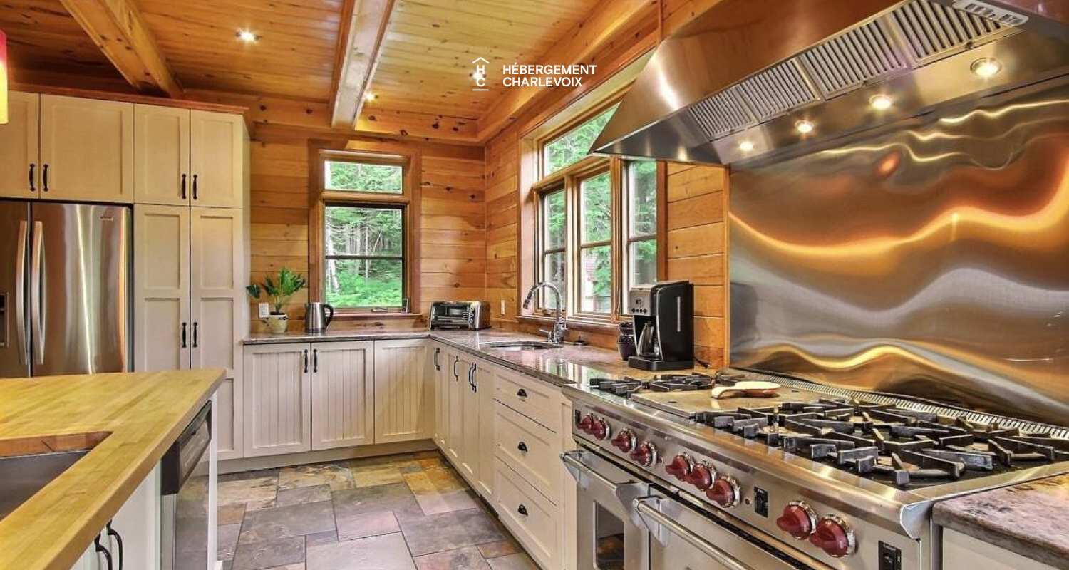 LOR-14 - Spacieuse terrasse dotée d'un SPA