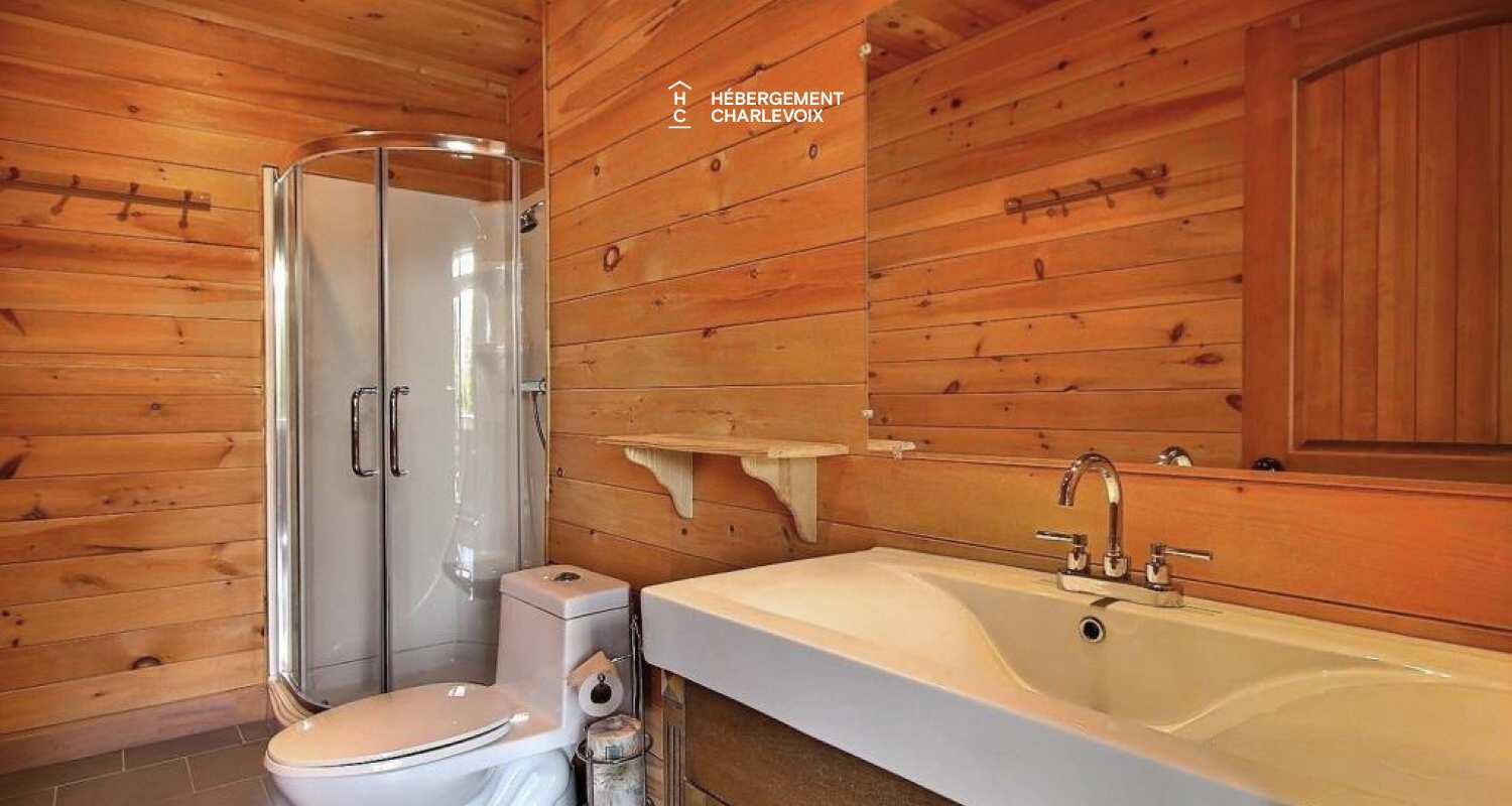 LOR-14 - Spacieuse terrasse dotée d'un SPA