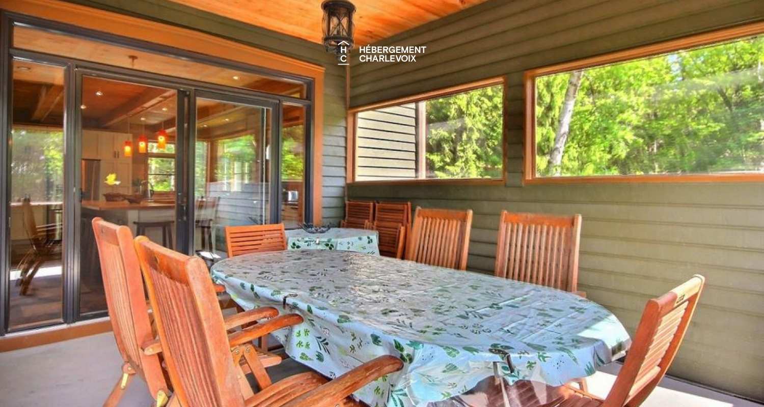 LOR-14 - Spacieuse terrasse dotée d'un SPA