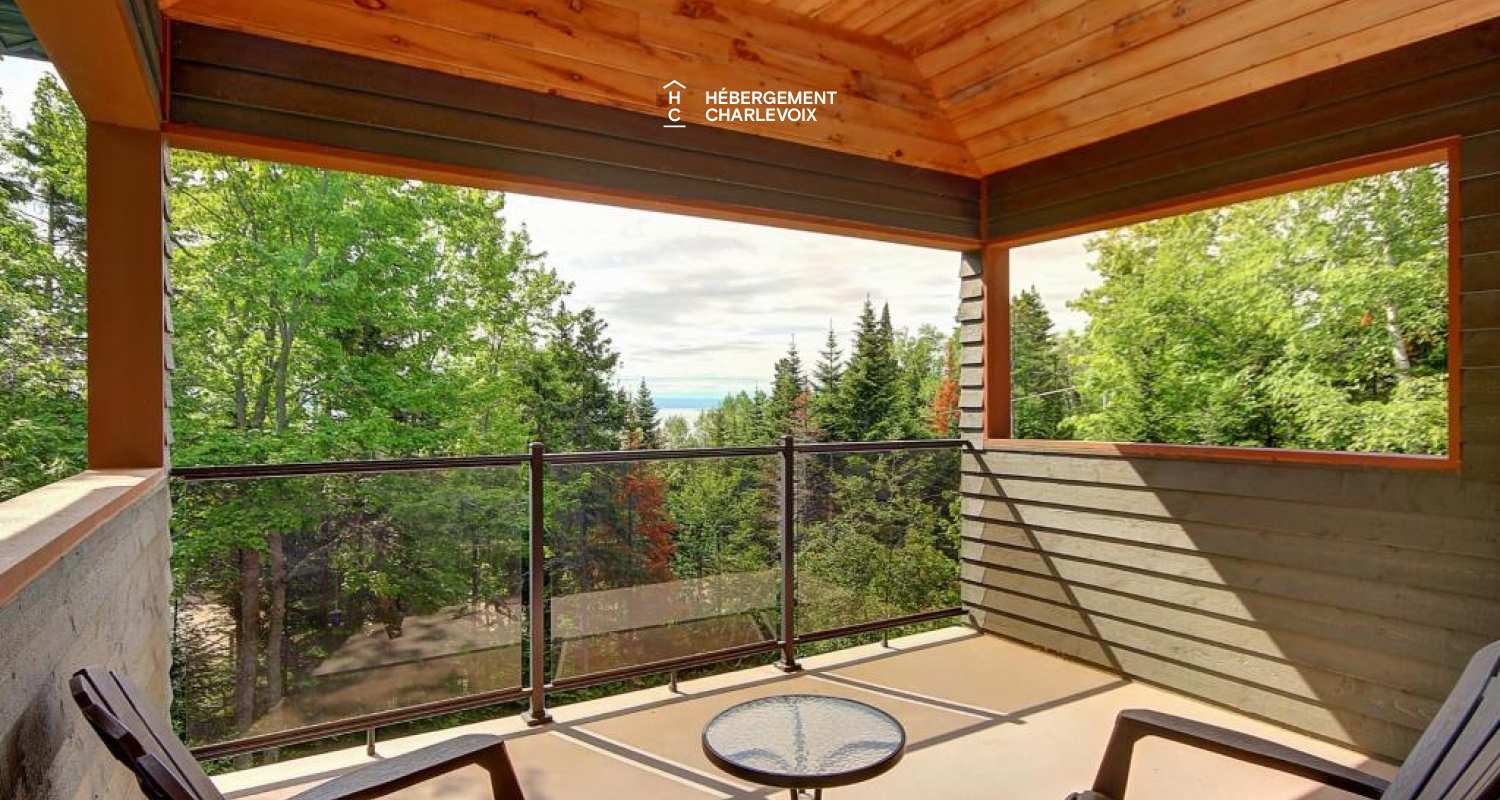 LOR-14 - Spacieuse terrasse dotée d'un SPA