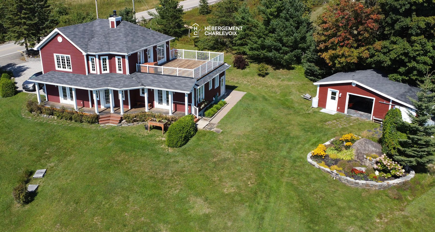 MAR-17 - Terrasse sur le toit avec vue sur le fleuve.