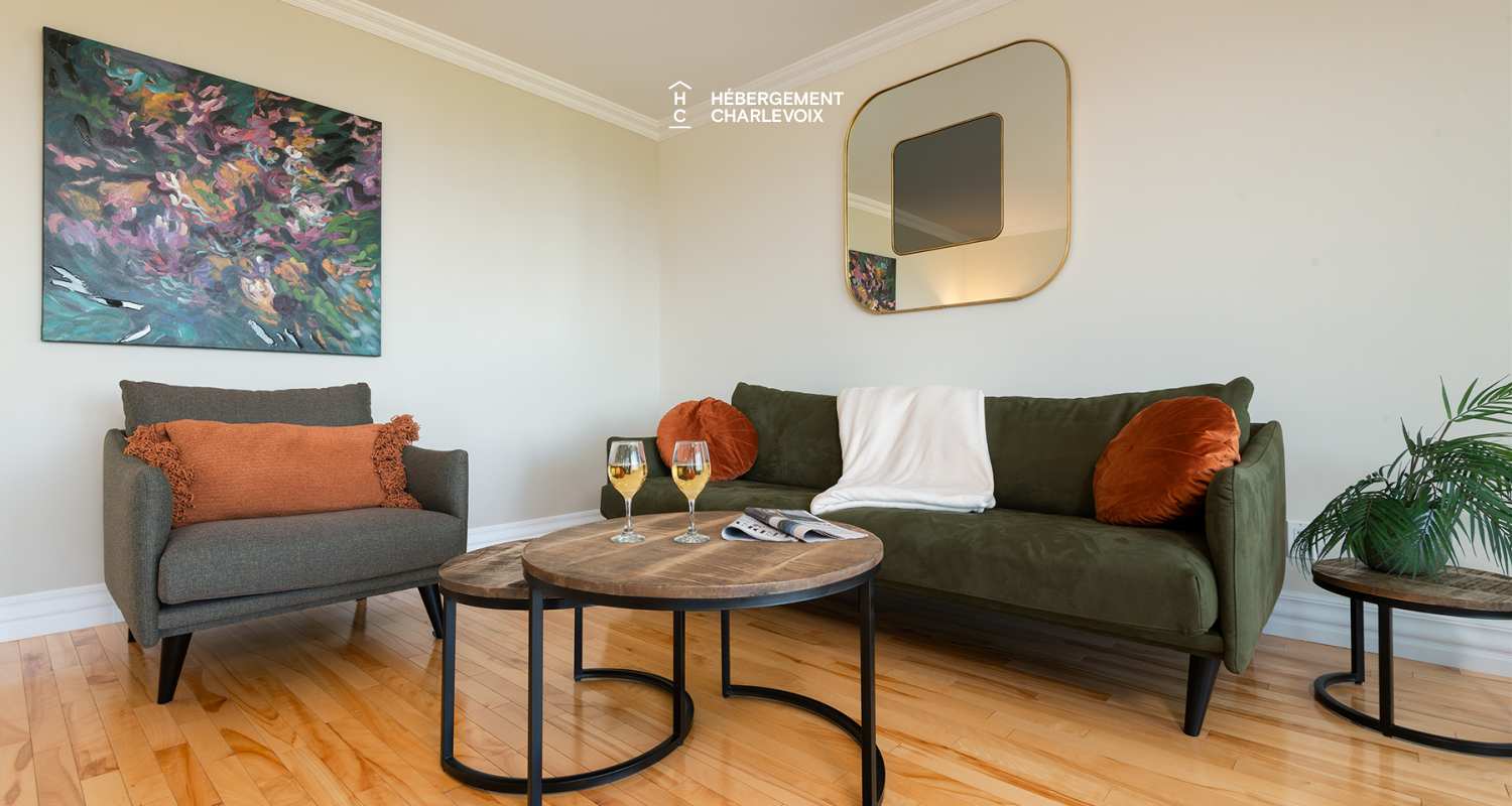 MAR-271 - Inviting Villa with breathaking views: Perfect for gatherings and exploring beautiful Charlevoix!