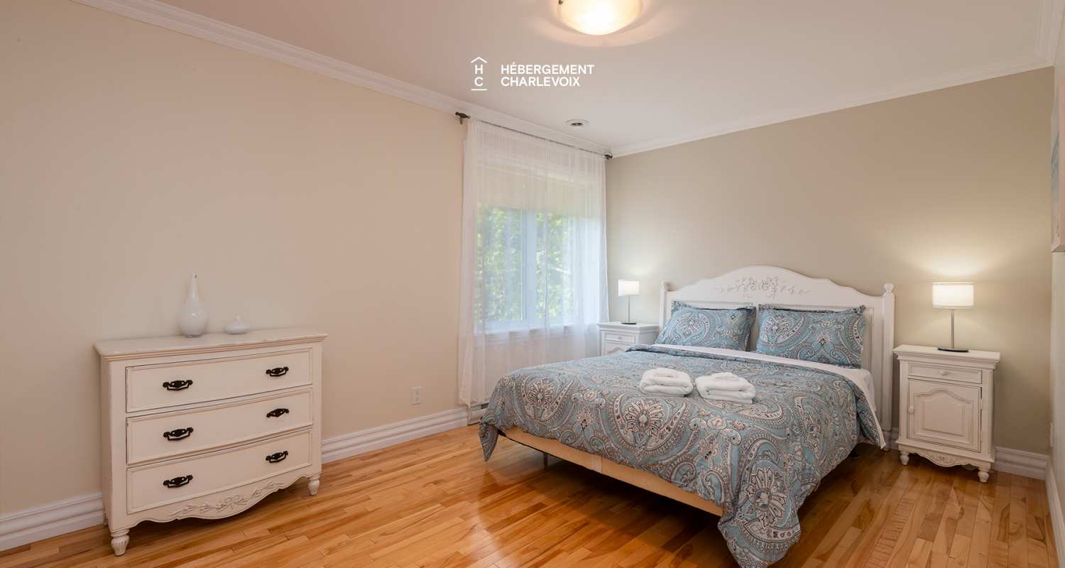 MAR-271 - Inviting Villa with breathaking views: Perfect for gatherings and exploring beautiful Charlevoix!