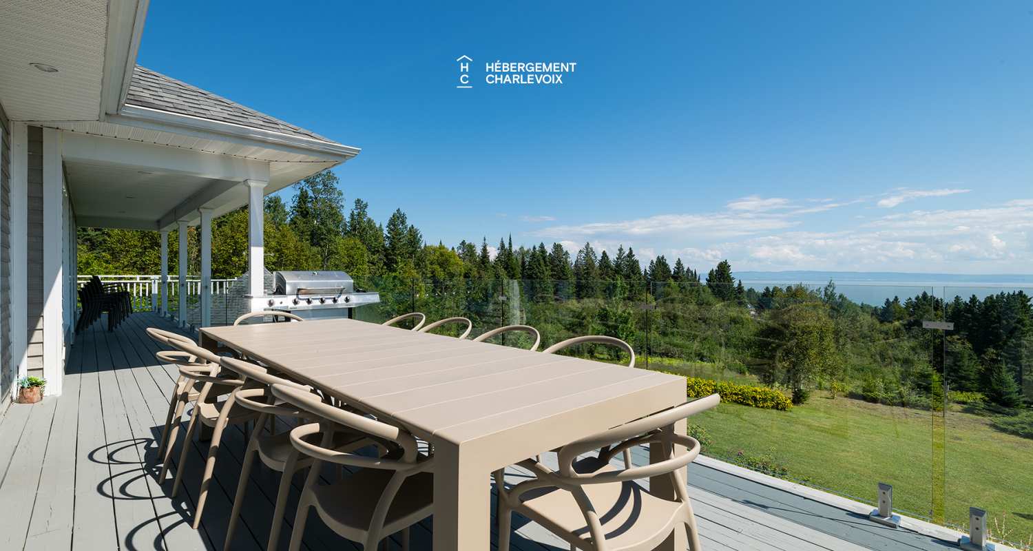 MAR-271 - Inviting Villa with breathaking views: Perfect for gatherings and exploring beautiful Charlevoix!