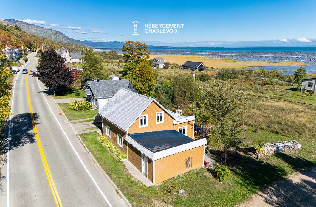 MAS-727 - Warm house on the edge of the St. Lawrence