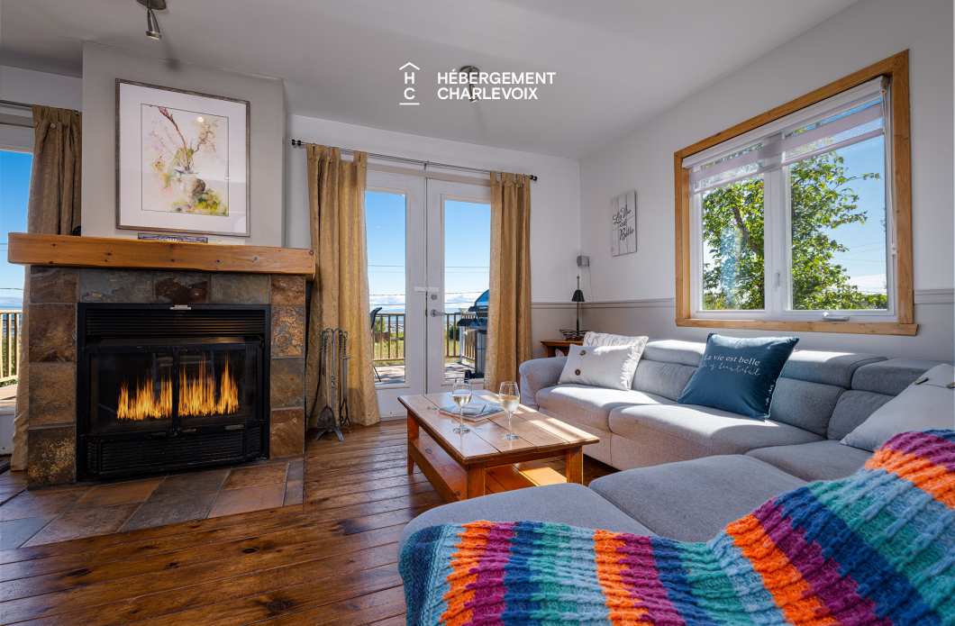 MAS-727 - Warm house on the edge of the St. Lawrence