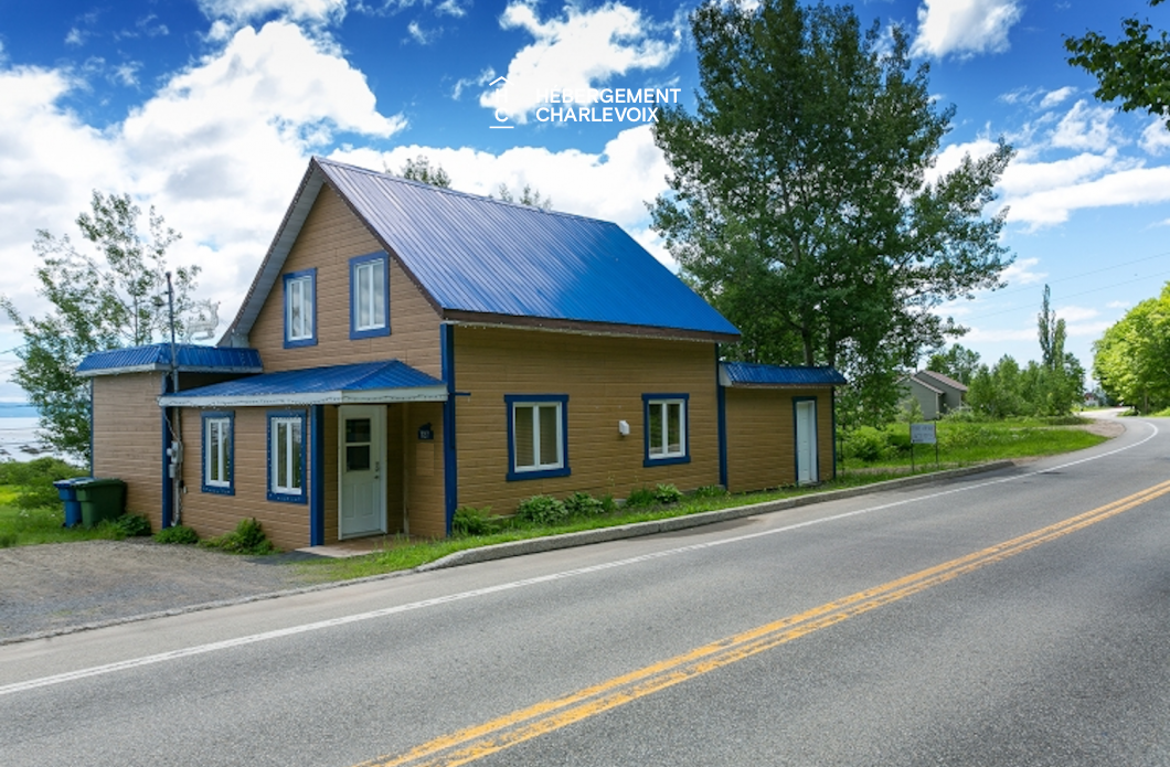 MAS-727 - Warm house on the edge of the St. Lawrence