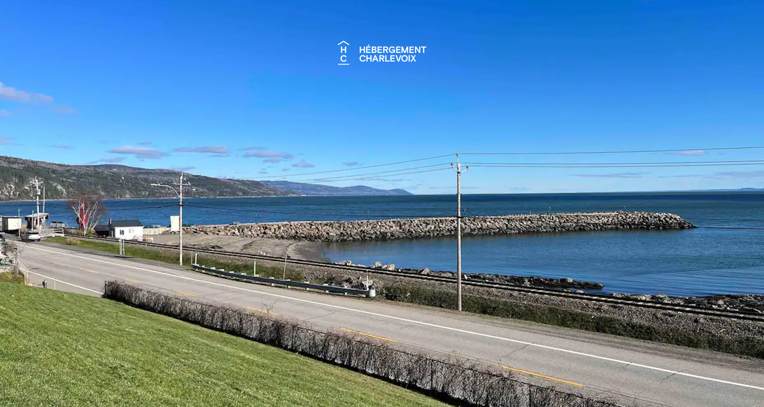 MER-294 - View is magnificent on the St-Lawrence River!!