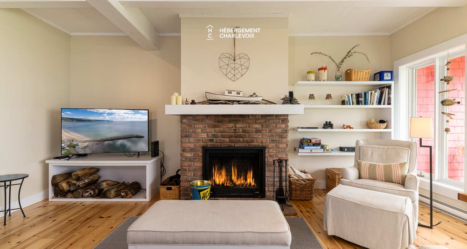 MER-294 - View is magnificent on the St-Lawrence River!!