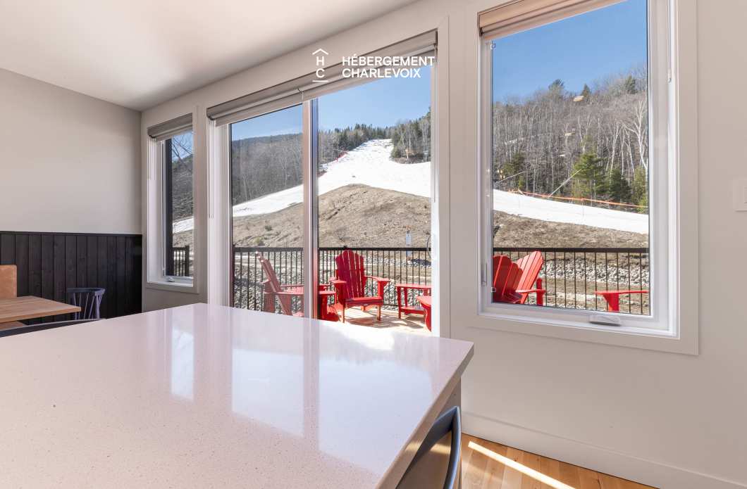 Chalet Largee-Pointe 10 - Is located at less than 200 meters from the chairlift