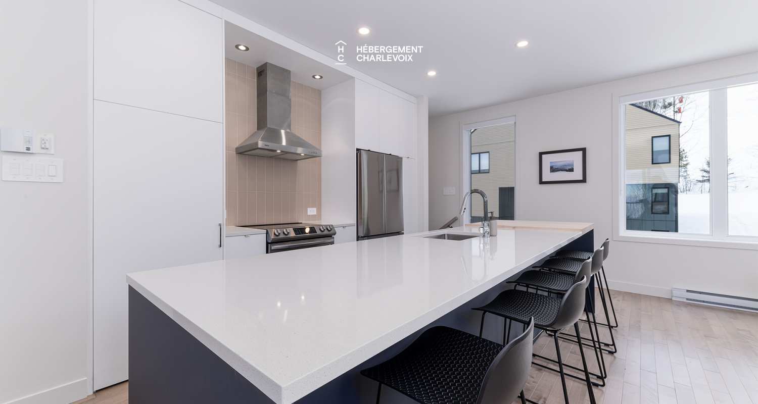 Chalet Grande-Pointe 09 - Idéal pour l'hiver tout comme l'été!