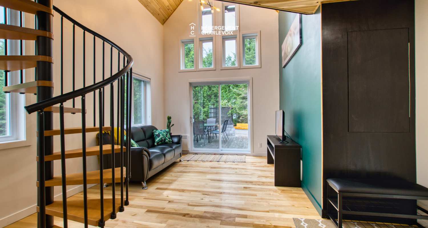 NOUF-256 - Chalet sur le bord d'un lac avec sentier, cascade et étang