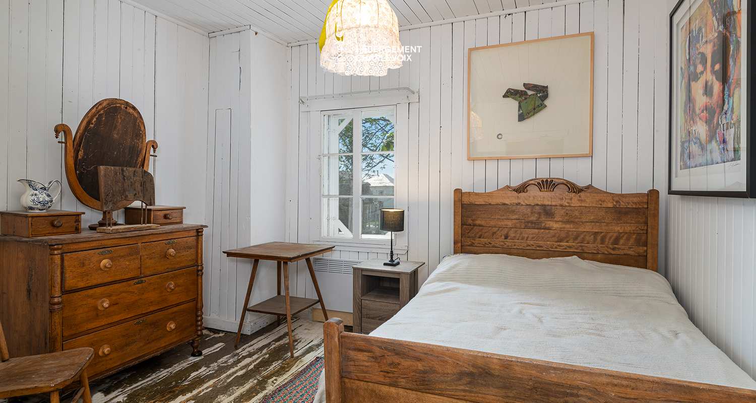 OLI-942 - Au coeur du Village de Petite-Rivière St-François