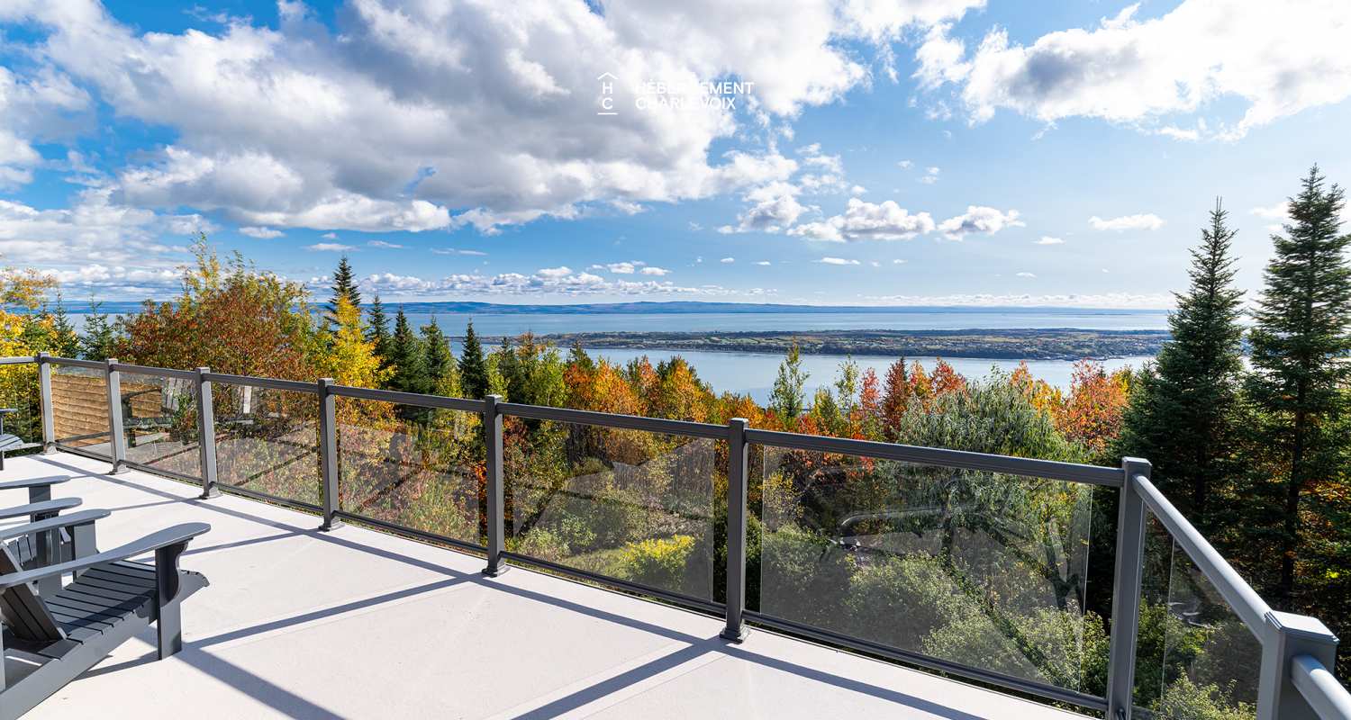 PAN-93 - The beauty of Charlevoix's landscapes